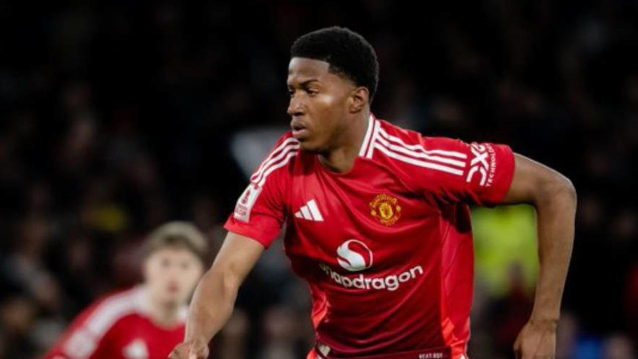 3 Wonderkid Manchester United yang Mungkin Dipinjamkan ke Klub Lain pada Januari 2026: Chido Obi Masuk Daftar Teratas