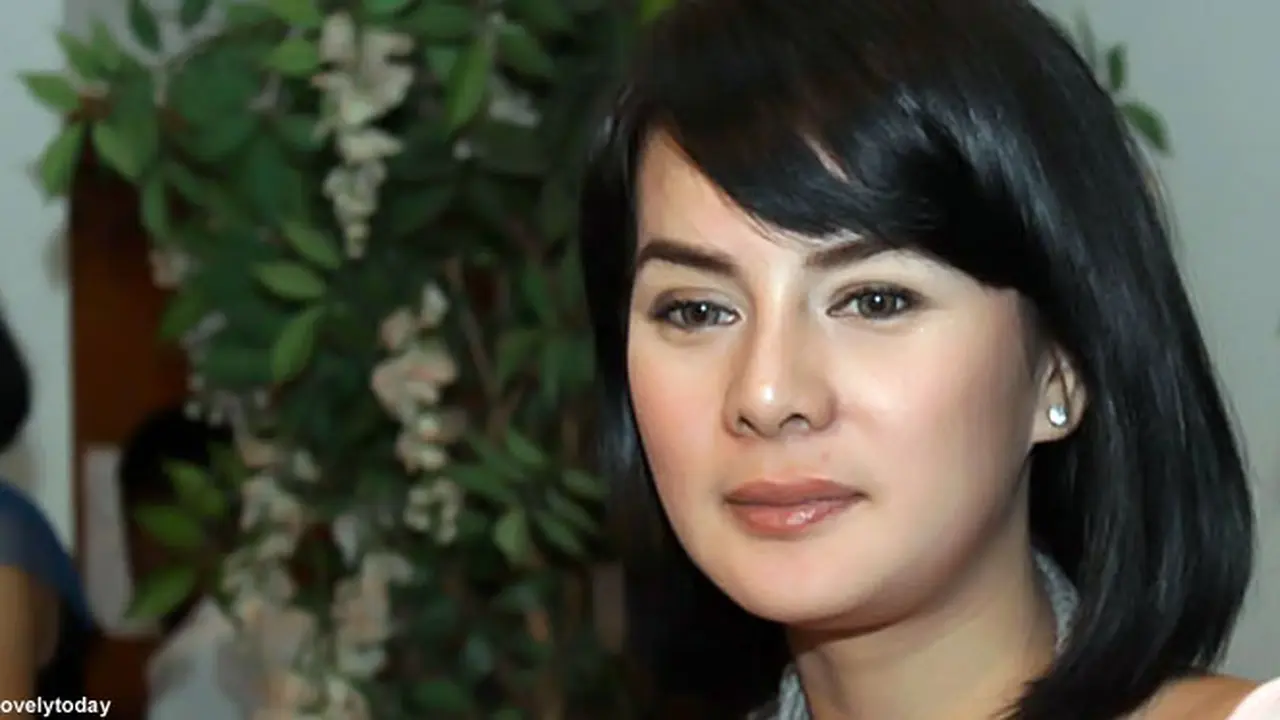 astrid-tiar-lovelytoday-130115b.jpg