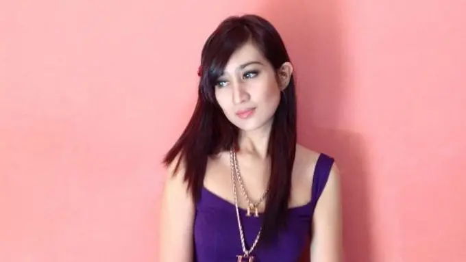 [Bintang] Helmalia Putri Antusias Sinetron Lawasnya Ditayangkan Lagi