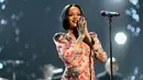 Rihanna dibantu Drake melewati masa sulit dalam hidup (Christopher Polk/Getty Images for NARAS/AFP)