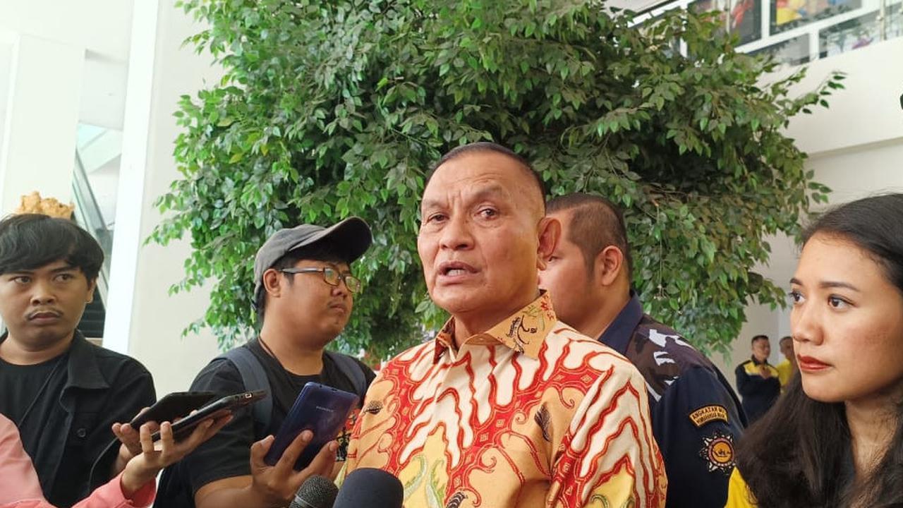 Sekretaris Jenderal Partai Golkar Lodewijk F Paulus saat menghadiri perayaan hari ulang tahun (HUT) ke-45 Angkatan Muda Pembaharuan Indonesia (AMPI) di Kantor DPP Partai Golkar, Rabu (28/6/2023).