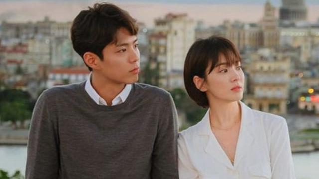 Park Bo Gum Disebut Jadi Orang Ketiga, Ini 5 Momen Kebersamaannya dengan Song Hye Kyo