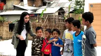 Amanda Finalis Gadis Sampul 2019 Beri Pendidikan Bahasa Inggris Gratis sebagai Peringatan Women's Day 2022