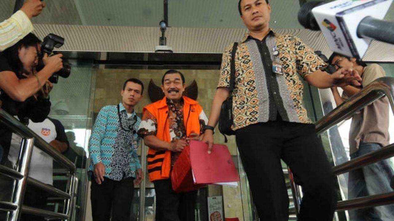 Terkait suap DPRD Sumut, masa tahanan Saleh Bangun juga diperpanjang