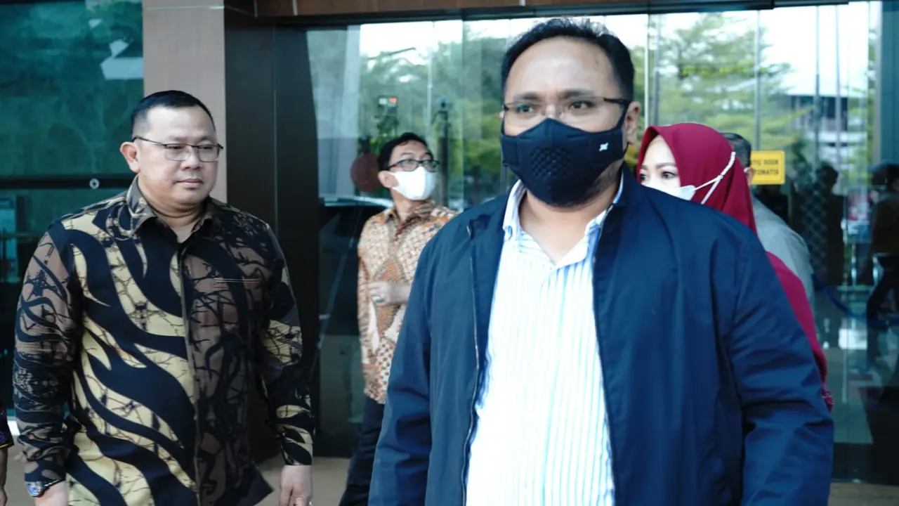 Menteri Agama Yaqut Cholil Qoumas tiba dari kunjungan kerja ke Arab Saudi usai penandatangan MoU penyelenggaraan ibadah haji