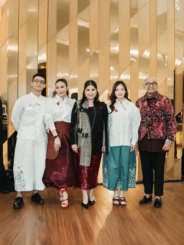 7 Potret Terbaru Annisa Pohan, Diduga Hamil Usai Tampil dengan Busana Longgar di Sejumlah Acara