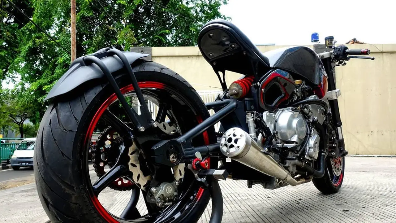 Perubahan sudut shockbreaker jadi poin penting dalam modifikask ini (Baru Motor Sport)