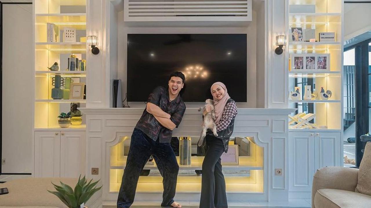 Interior rumah lebih mewah dari eksteriornya.
