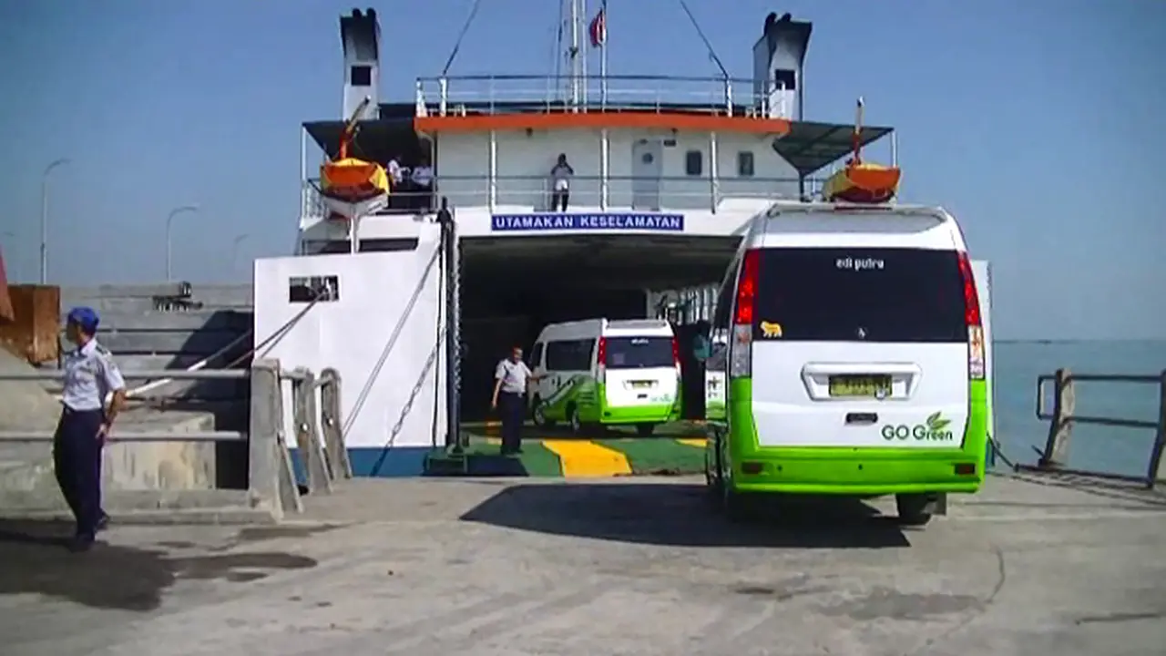 Sail Raja Ampat, 25 Minibus Diberangkatkan via Pelabuhan Kendal