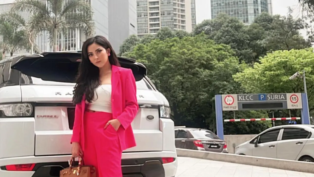 Ayu Aulia di Malaysia