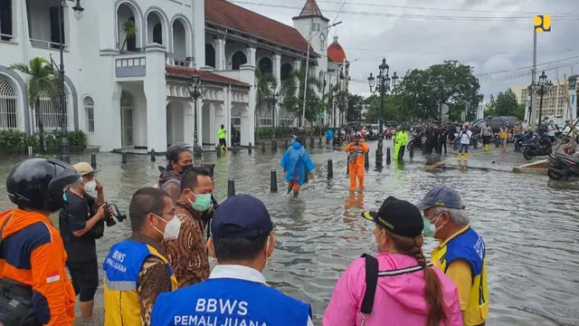 Banjir dan Rob di Jawa