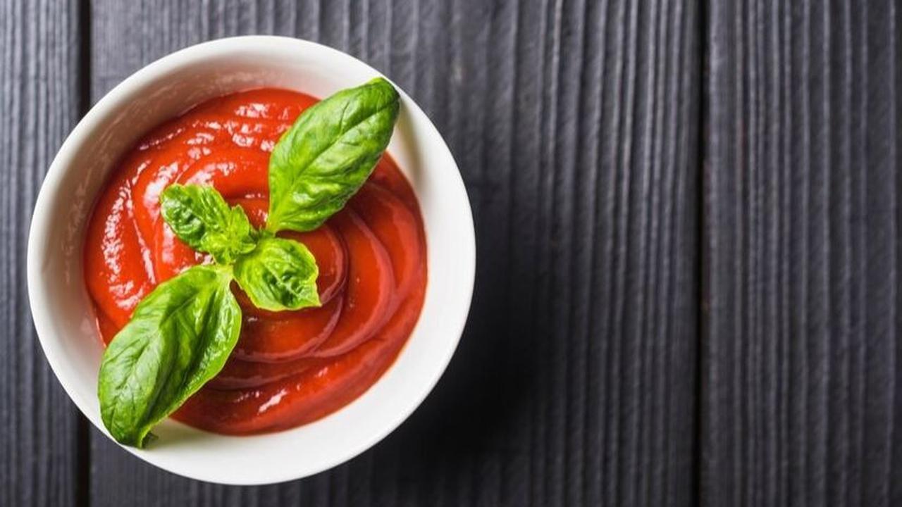 5. Pesto Rosso (Pesto Merah)
