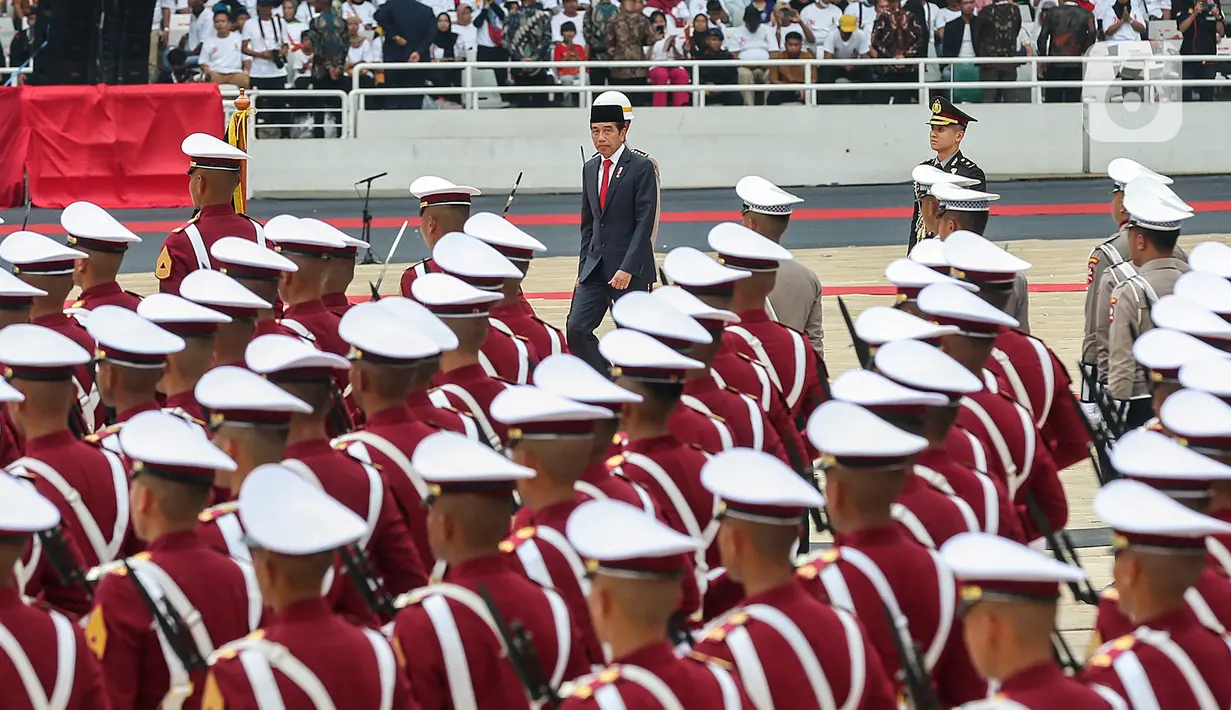 Kapolri Jenderal Listyo Sigit Prabowo berharap sinergi Polri dengan masyarakat bisa menghadirkan pelayanan Polri yang semakin baik. (Liputan6.com/Johan Tallo)