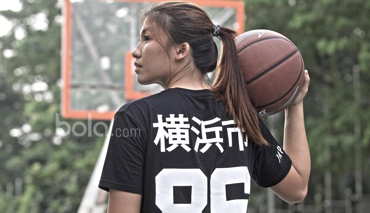 Michelle Kurniawan, pernah mengikuti kejuaraan FIBA U-16, dan SEABA 2016 serta Asean School Games mewakili Indonesia.  (Bola.com/Nicklas Hanoatubun)