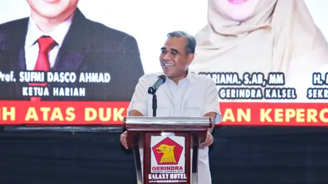 Sekjen Partai Gerindra Ahmad Muzani saat menghadiri perayaan HUT Partai Gerindra ke-17 di Markas DPD Gerindra Kalimantan Selatan, pada Sabtu (8/2/2025).