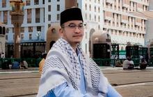 Aura Baru Ruben Onsu Usai Umrah, Makin Ganteng dengan Jenggot dan Kumis Tipis