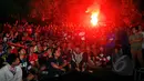 Ratusan fans MU (United Indonesia) meramaikan acara nonton bareng Chelsea vs MU bersama Liputan6.com di Alibaba Futsal, Bekasi, Sabtu (18/4/2015). (Liputan6.com/Yoppy Renato)