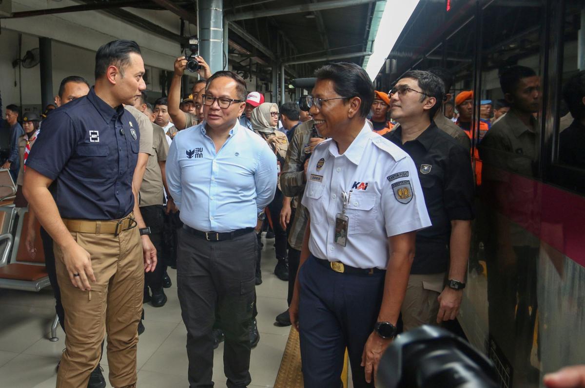 AHY tinjau arus mudik di Stasiun Pasar Senen