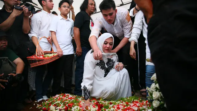 [Bintang] Tabur Bunga Pemakaman Sys Ns