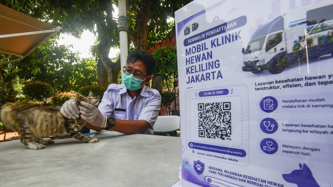 Warga Manfaatkan Layanan Klinik Hewan Keliling