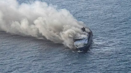 Musibah Kebakaran KM Mutiara Sentosa 2,  Lima Tewas Puluhan Hilang