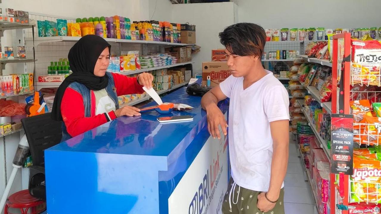 Jadi BRILink Agen, Perempuan di Merauke Ini Kembangkan Usaha Buka Minimarket dan Perbaiki Ekonomi Keluarga