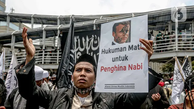 Kecam Presiden Emmanuel Macron, Massa Gelar Aksi di Kawasan Sarinah