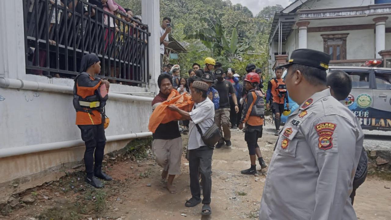 Bocah 9 Tahun Ditemukan Tak Bernyawa Usai Hanyut Saat Mencari Ikan