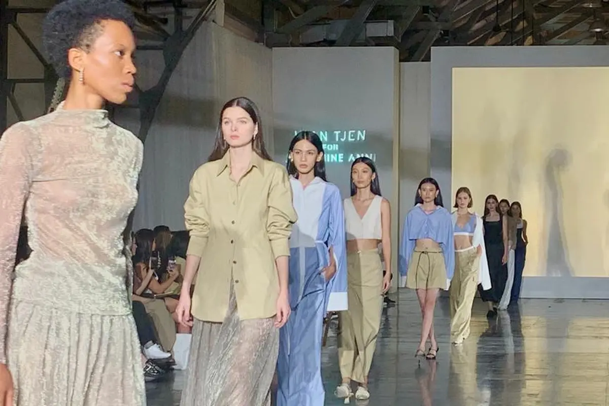 Kala Ready to Wear Berpadu dengan Couture dalam Koleksi Kolaborasi Hian Tjen dan Josephine Anni