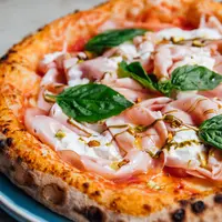Pizza adalah hidangan khas Italia yang paling populer. (Foto: Dokumen/MASSILIA Cucina Italiana)