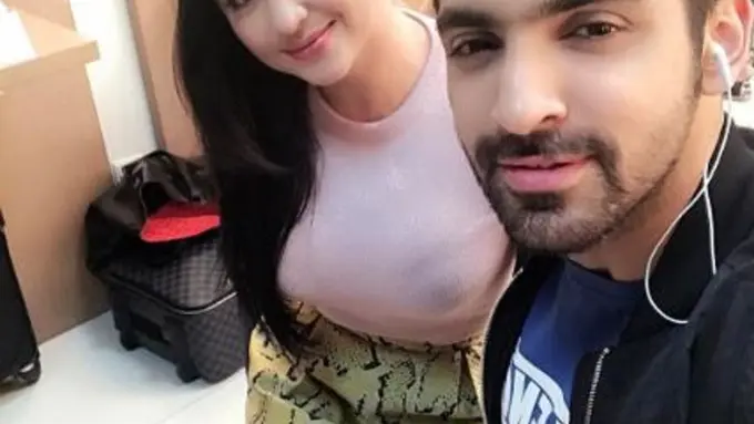 [Bintang] Dewi Perssik