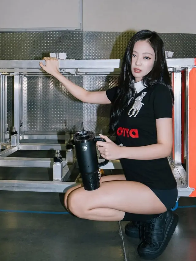 Jennie BLACKPINK Buktikan “Sold Out Queen”, Intip Deretan Jejak Kolaborasinya yang Selalu Laris Manis!