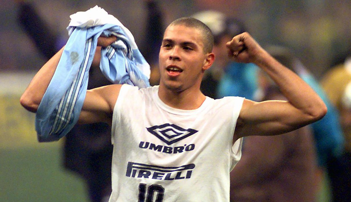 Ronaldo - Pemain asal Brasil ini menjadi striker ikonik di kompetisi liga Italia Serie A saat bergabung dengan Inter Milan pada tahun 1997-2002. (AFP/Gerard Julien)