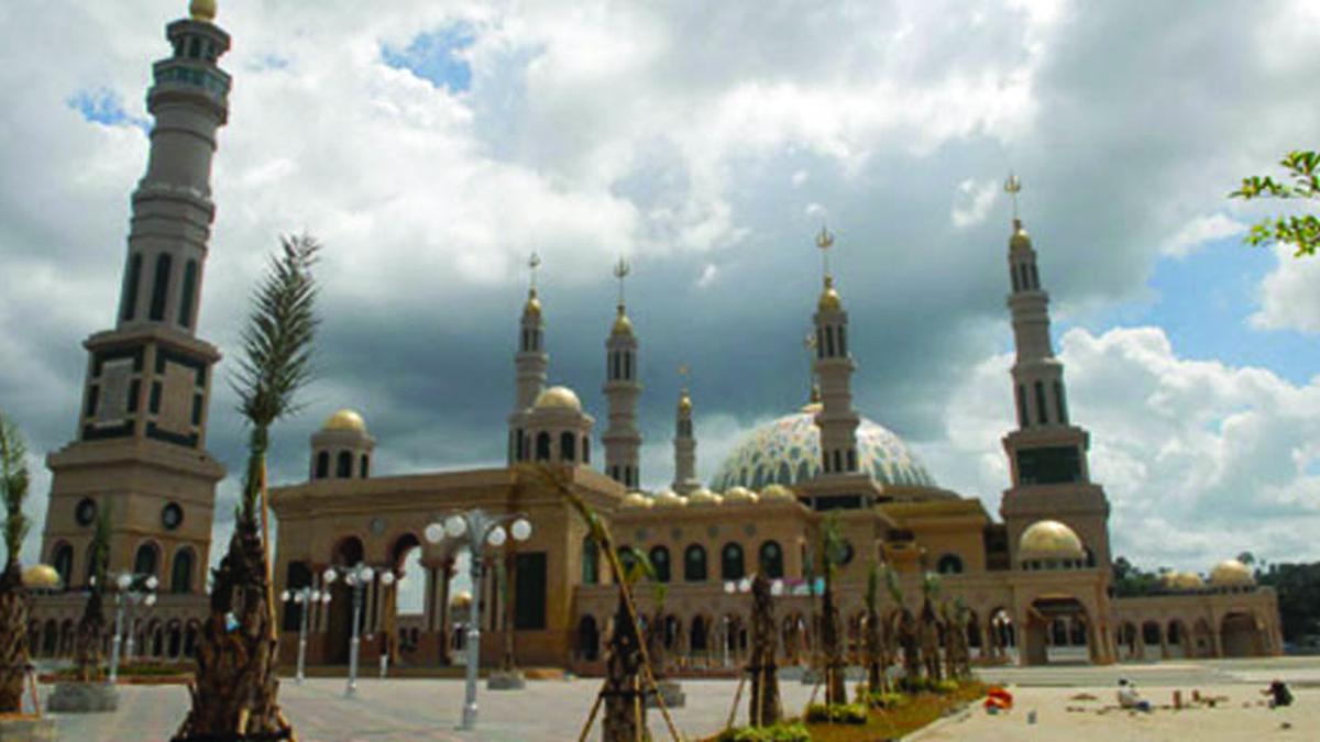 Ngabuburit Jam Berapa? Pahami Waktu Tepat, Sejarah, dan Ide Kegiatan Seru