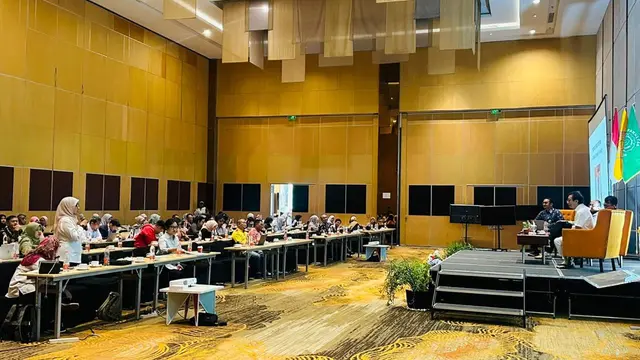 Sido Muncul Tampil di Panggung Ilmiah Internasional, Irwan Hidayat Berbagi Perspektif Bersama Pakar Farmakologi dari Berbagai Negara
