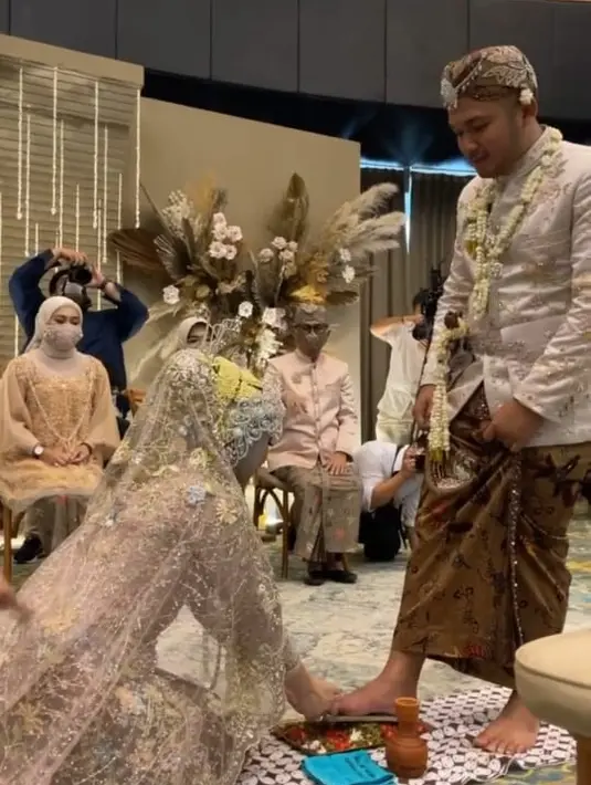 (Instaram/kesharatuliu05)