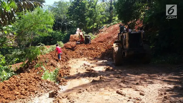 Dilanda Longsor, Jalur Cianjur-Bandung Masih Terputus