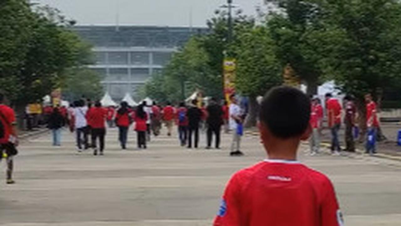 Kisah Ayah & Anak Gagal Nonton Timnas Walau Sudah Nekat ke Jakarta Meski Tak Punya Tiket, Pelajaran di Baliknya Luar Biasa