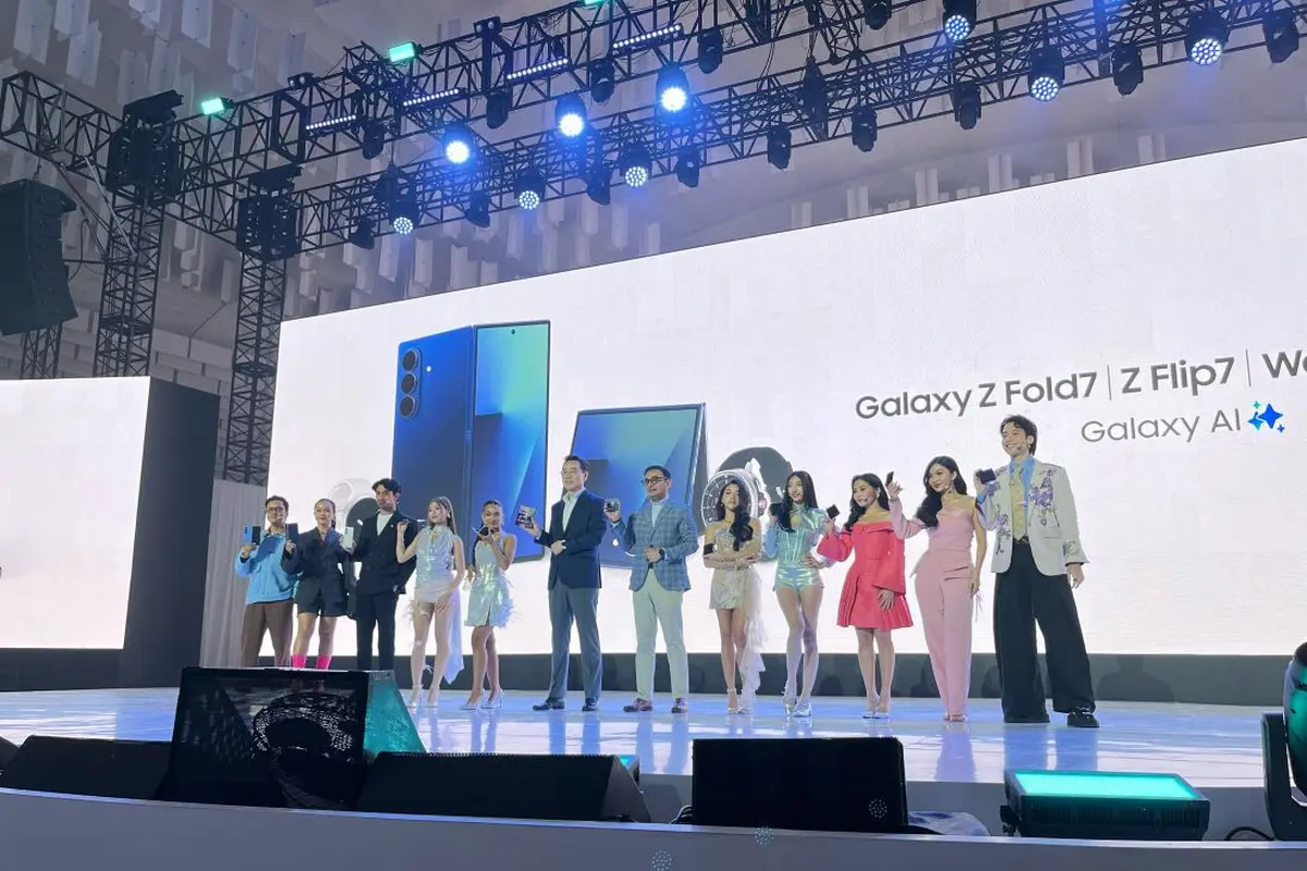 Samsung Rilis Galaxy Z Fold 7, Flip & & Watch8 Series (photo by fimela.com)