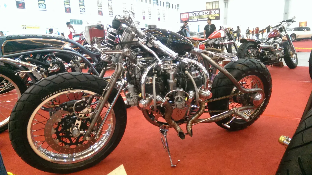 Modifikasi Honda Tiger di Kustomfest 2016 (2)