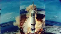 Saturn V yang membawa Pesawat Apollo 11 yang ditumpangi Neil Armstrong dan Edwin "Buzz" Aldrin. (Nasa.gov)