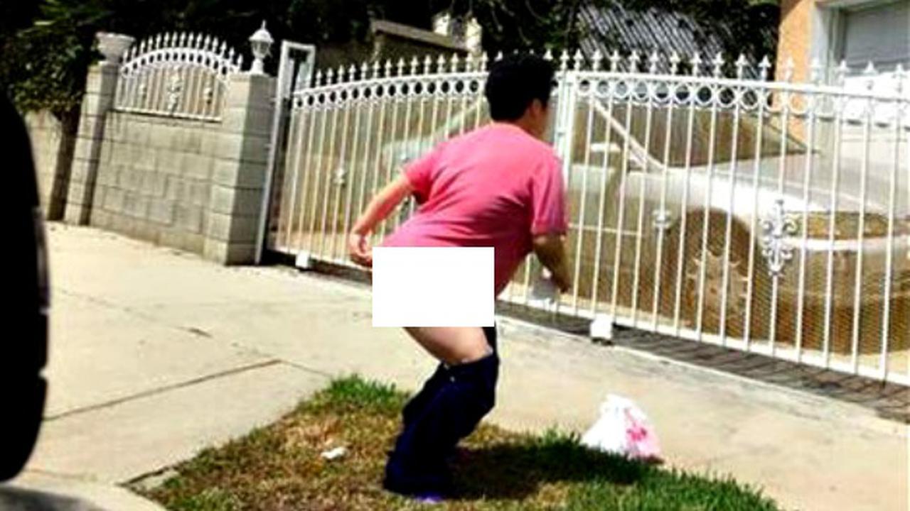 Jorok, Wanita Ini BAB di Depan Rumah Warga Lain