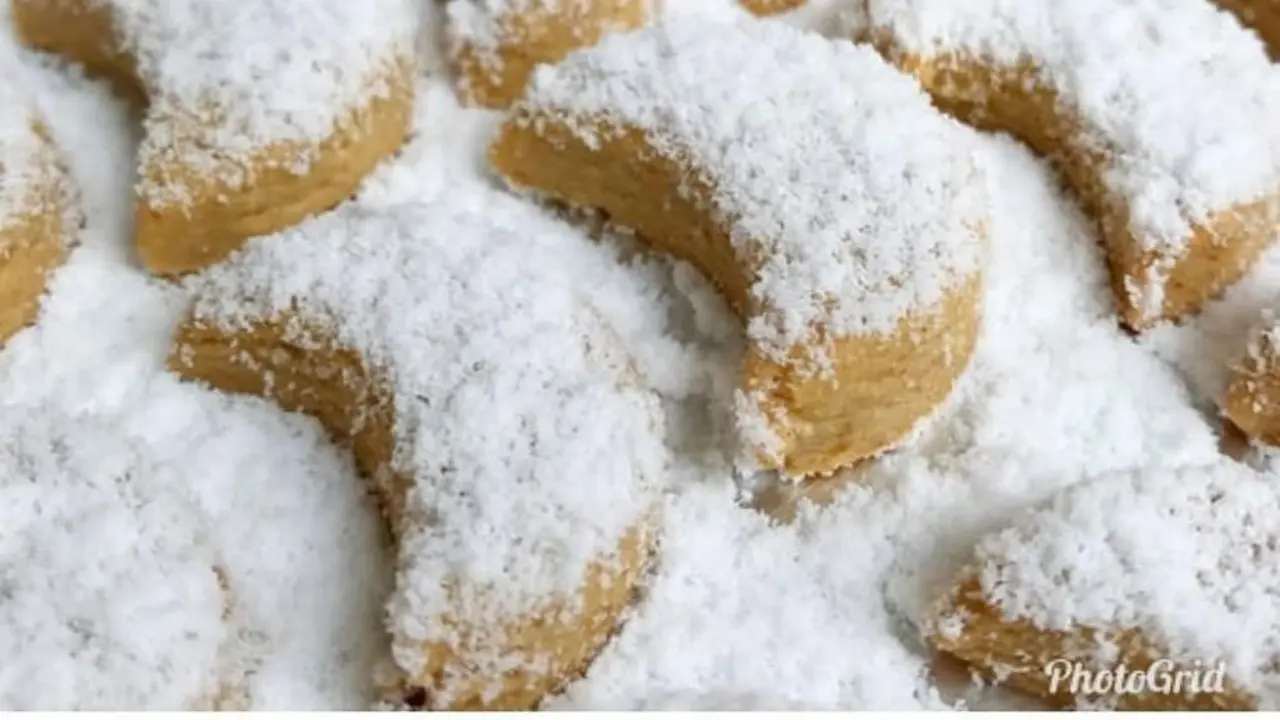 Kue putri salju di loyang