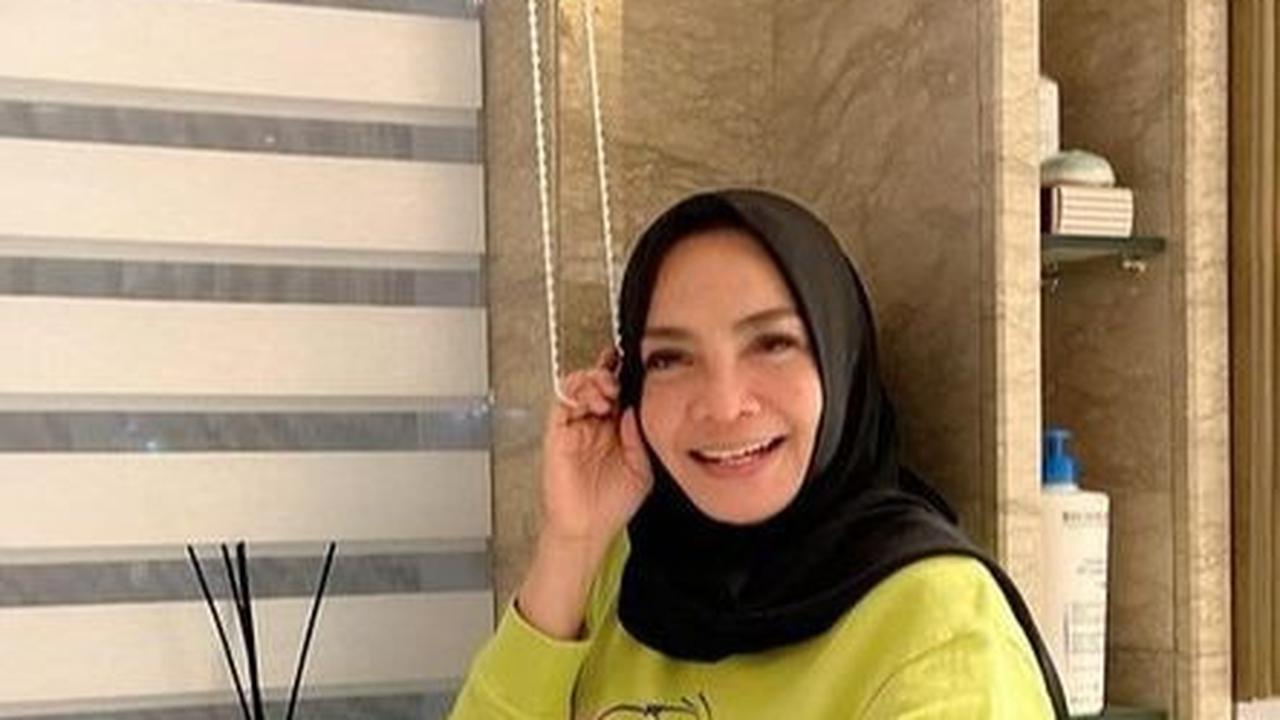 Disebut Tajir Melintir, Inilah Sumber Kekayaan Milik Rieta Amilia