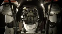 Melihat Pilot Film Patlabor di dalam Kokpit Robot Polisi