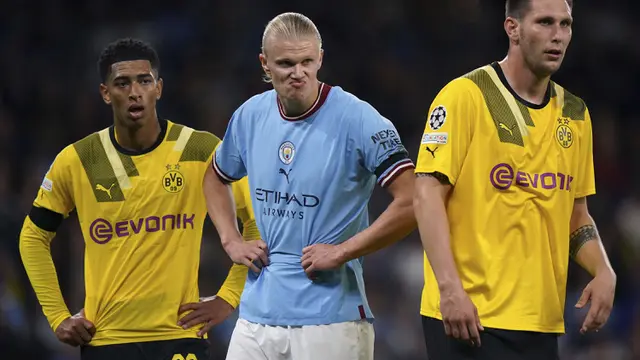 Foto: Erling Haaland Cetak Gol Kung Fu ke Gawang Dortmund dan Bawa Man City Menang Comeback di Liga Champions