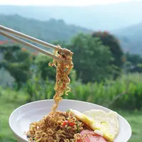 Ilustrasi mie goreng/copyright unsplash.com/mifta farid