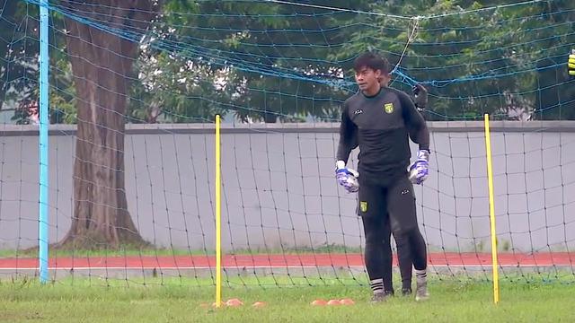 Satria Tama, Persebaya Surabaya