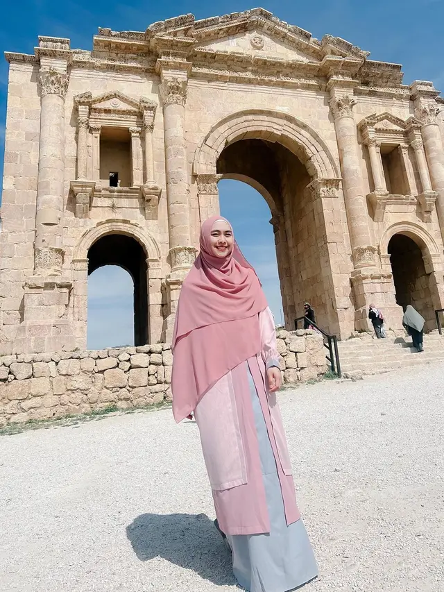 Oki Setiana Dewi di Yordania.