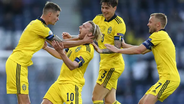 Foto Piala Eropa: Artem Dovbyk Antarkan Kemenangan Ukraina di Pertandingan Babak 16 Besar Euro 2020 Usai Kalahkan Swedia di Babak Tambahan